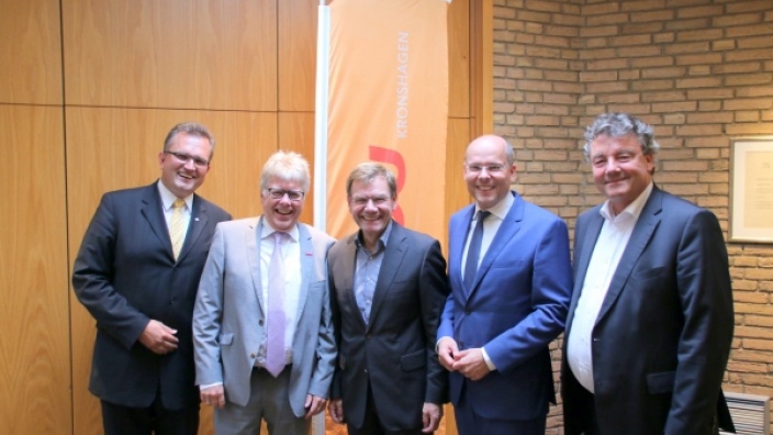 Norbert Theihs (Verband der chemischen Industrie), Udo Hansen (Handwerkskammer Flensburg) mit den Abgeordneten Dr. Johann Wadephul, Peter Beyer und Thomas Stritzl